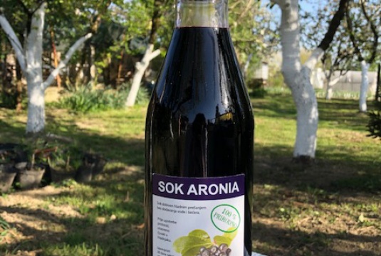 Sok od aronije